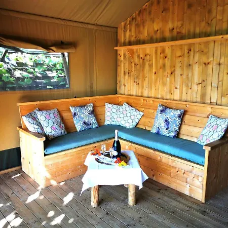 Inviting Tent In With Shared Pool *