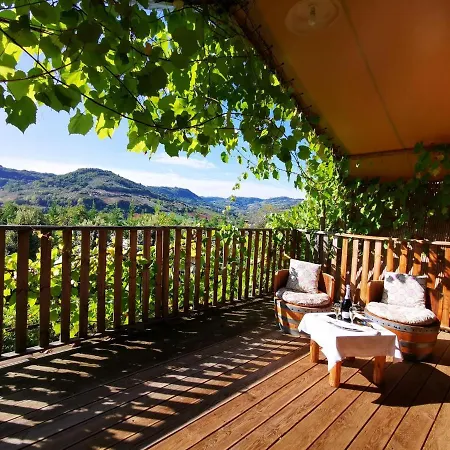 Inviting Tent In With Shared Pool * Massignano